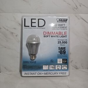 NIP - Feit Electric 40W equivalent dimmable LED light bulb - A19 Bulb Soft White